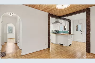 4335 NE 45th Street, Seattle, WA 98105 - Photo 12