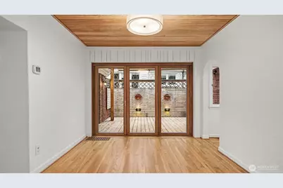 4335 NE 45th Street, Seattle, WA 98105 - Photo 18