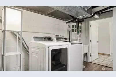 4335 NE 45th Street, Seattle, WA 98105 - Photo 26