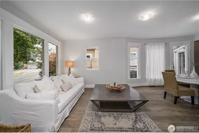 1305 NE 55th Street, Seattle, WA 98105 - Photo 6