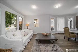 1305 NE 55th St, Seattle, WA 98105 - Photo 6