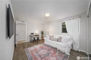 1305 NE 55th St, Seattle, WA 98105 - Photo 16