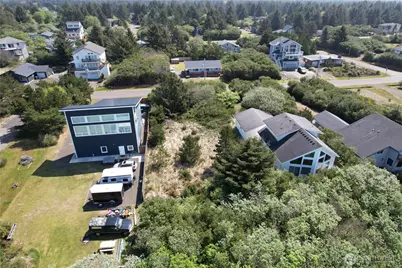 263 Sand Dune Avenue SW, Ocean Shores, WA 98569 - Photo 4