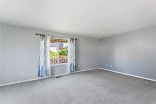573 S James Ave, East Wenatchee, WA 98802 - Photo 6