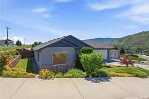 573 S James Ave, East Wenatchee, WA 98802 - Photo 2