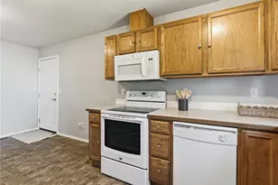 573 S James Ave, East Wenatchee, WA 98802 - Photo 14