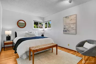 12727 Dayton Avenue N, Seattle, WA 98133 - Photo 12