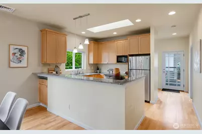 7910 20th Avenue SW, Seattle, WA 98106 - Photo 12