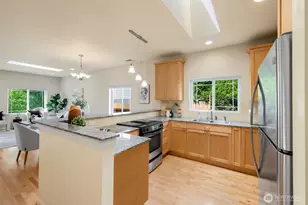 7910 20th Ave SW, Seattle, WA 98106 - Photo 14