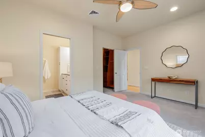 7910 20th Avenue SW, Seattle, WA 98106 - Photo 18