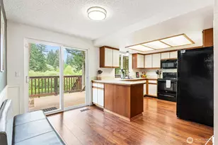 6812 185th Ave E, Bonney Lake, WA 98391 - Photo 12