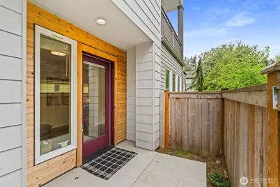 13628 Manor Way #C4, Lynnwood, WA 98087 - Photo 2