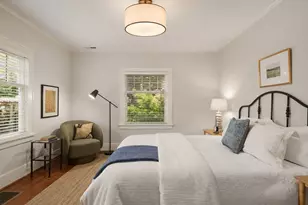 1423 Nob Hill Ave N, Seattle, WA 98109 - Photo 12