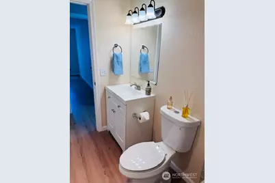 10501 8th Avenue NE #206, Seattle, WA 98125 - Photo 14