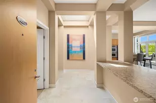 5726 Lake Washington Blvd NE, Kirkland, WA 98033 - Photo 2