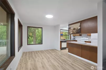 3438 161st Place SE #49, Bellevue, WA 98008 - Photo 4