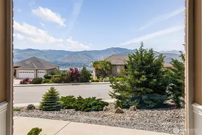 2330 Fancher Heights Boulevard, East Wenatchee, WA 98802 - Photo 8