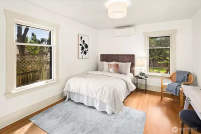 457 N 65th Street, Seattle, WA 98103 - Photo 12
