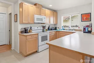 20 E Larch Pl, Shelton, WA 98584 - Photo 16
