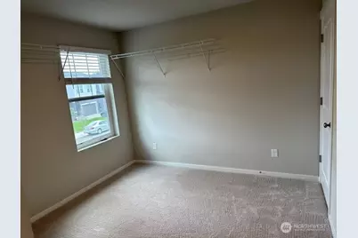 18730 Lipoma Place E, Puyallup, WA 98374 - Photo 16