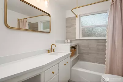 6422 49th Avenue SW, Seattle, WA 98136 - Photo 8