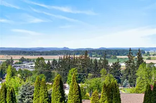 17282 Meadow Ln, Mount Vernon, WA 98274 - Photo 4