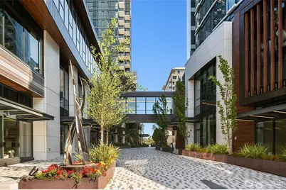 889 Avenue Square NE #807, Bellevue, WA 98004 - Photo 22