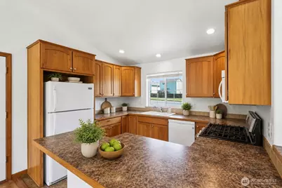 2511 N 30th Street, Mount Vernon, WA 98273 - Photo 8