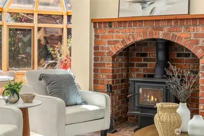 932 NW Nakata Avenue, Bainbridge Island, WA 98110 - Photo 6