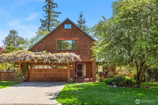 932 NW Nakata Ave, Bainbridge Island, WA 98110 - Photo 2