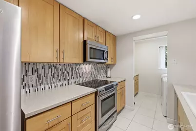 14401 SE Petrovitsky Road #E101, Renton, WA 98058 - Photo 8
