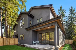 15014 SE 22nd St, Bellevue, WA 98007 - Photo 2