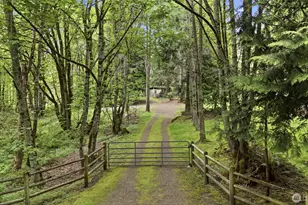 24214 SE 18th Pl, Sammamish, WA 98075 - Photo 36