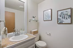 24214 SE 18th Pl, Sammamish, WA 98075 - Photo 34