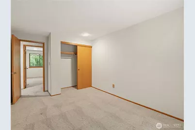 24214 SE 18th Place, Sammamish, WA 98075 - Photo 32