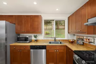 14011 98th Ave NE, Kirkland, WA 98034 - Photo 14