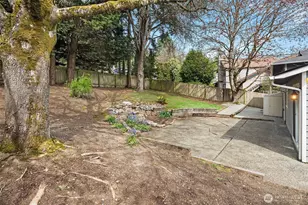 14011 98th Ave NE, Kirkland, WA 98034 - Photo 24