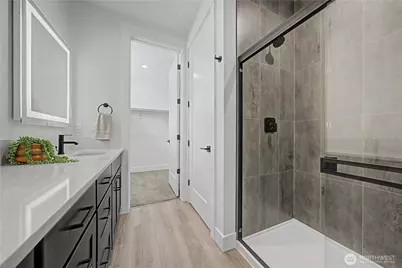 585 S Perry Avenue, East Wenatchee, WA 98802 - Photo 24