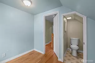 2010 NE 54th St, Seattle, WA 98105 - Photo 20