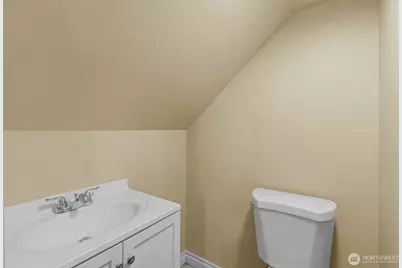 2010 NE 54th Street, Seattle, WA 98105 - Photo 16