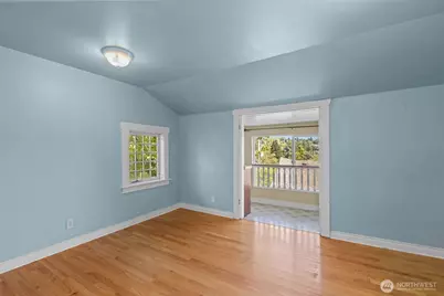 2010 NE 54th Street, Seattle, WA 98105 - Photo 26