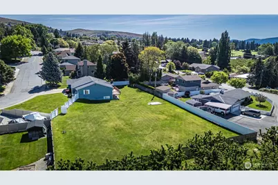 2042 Autumn Drive, East Wenatchee, WA 98802 - Photo 4