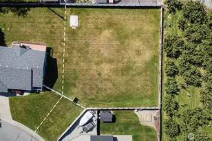 2042 Autumn Dr, East Wenatchee, WA 98802 - Photo 1