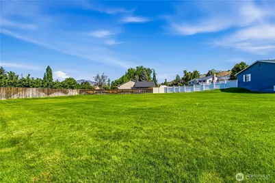 2042 Autumn Drive, East Wenatchee, WA 98802 - Photo 6