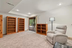 22934 SE 37th St, Sammamish, WA 98075 - Photo 26
