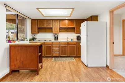 22934 SE 37th St, Sammamish, WA 98075 - Photo 24