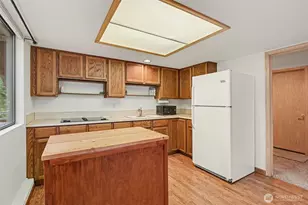22934 SE 37th St, Sammamish, WA 98075 - Photo 22