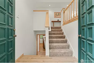 22934 SE 37th St, Sammamish, WA 98075 - Photo 4