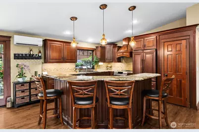 9825 Glory Drive SE, Olympia, WA 98513 - Photo 8
