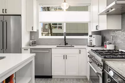 2009 E John Street, Seattle, WA 98112 - Photo 6